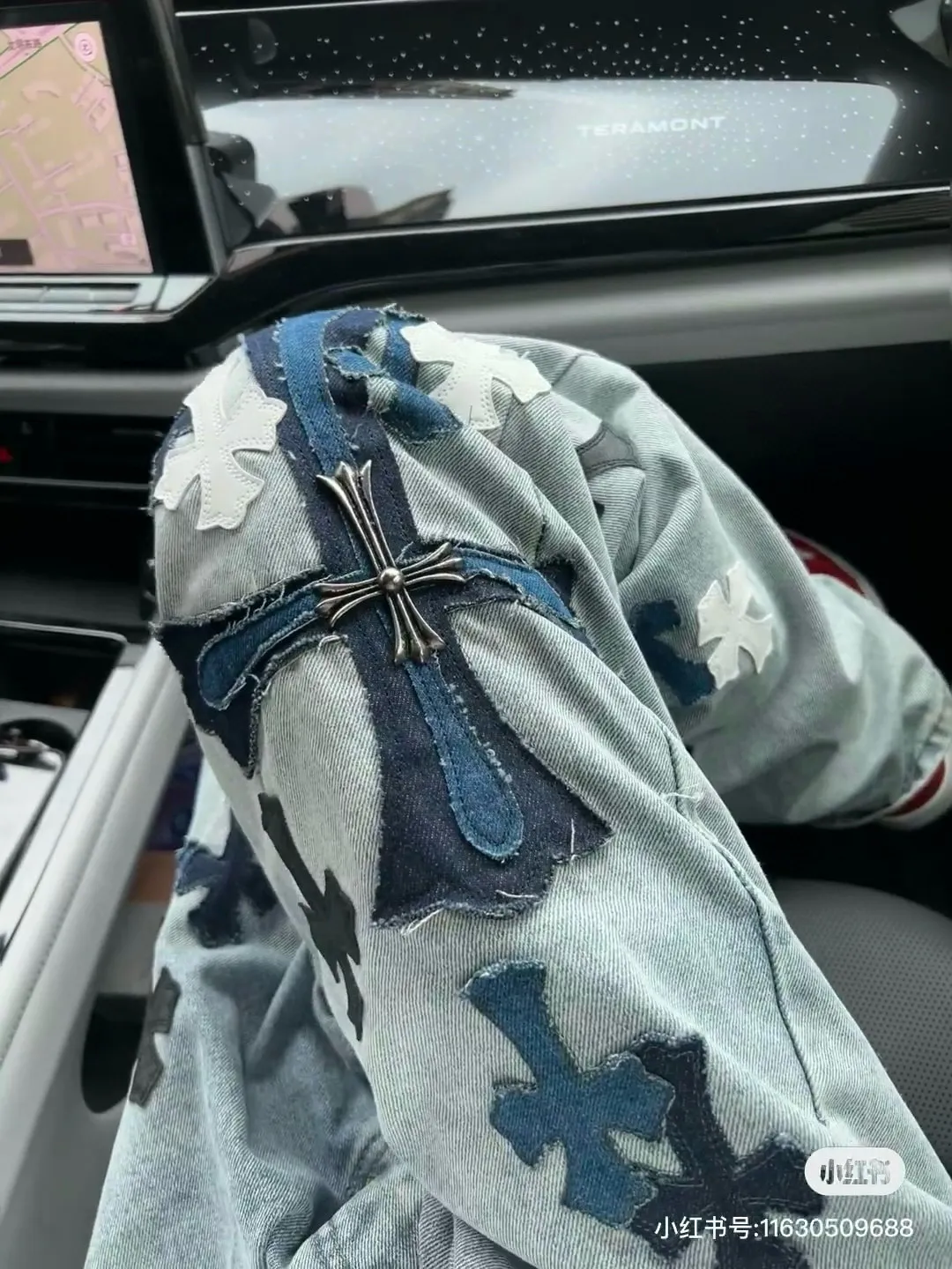 P310 Style number: D340 Chrome hearts M (about 120 pounds) L (about 140 pounds) XL (about 165 pounds) XXL (about 185 pounds)